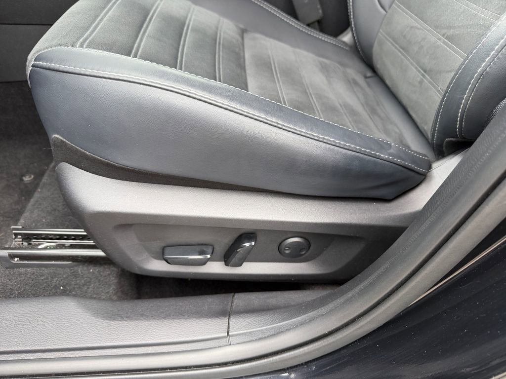 Used 2024 Mitsubishi Outlander SE AWD/4WD image 13