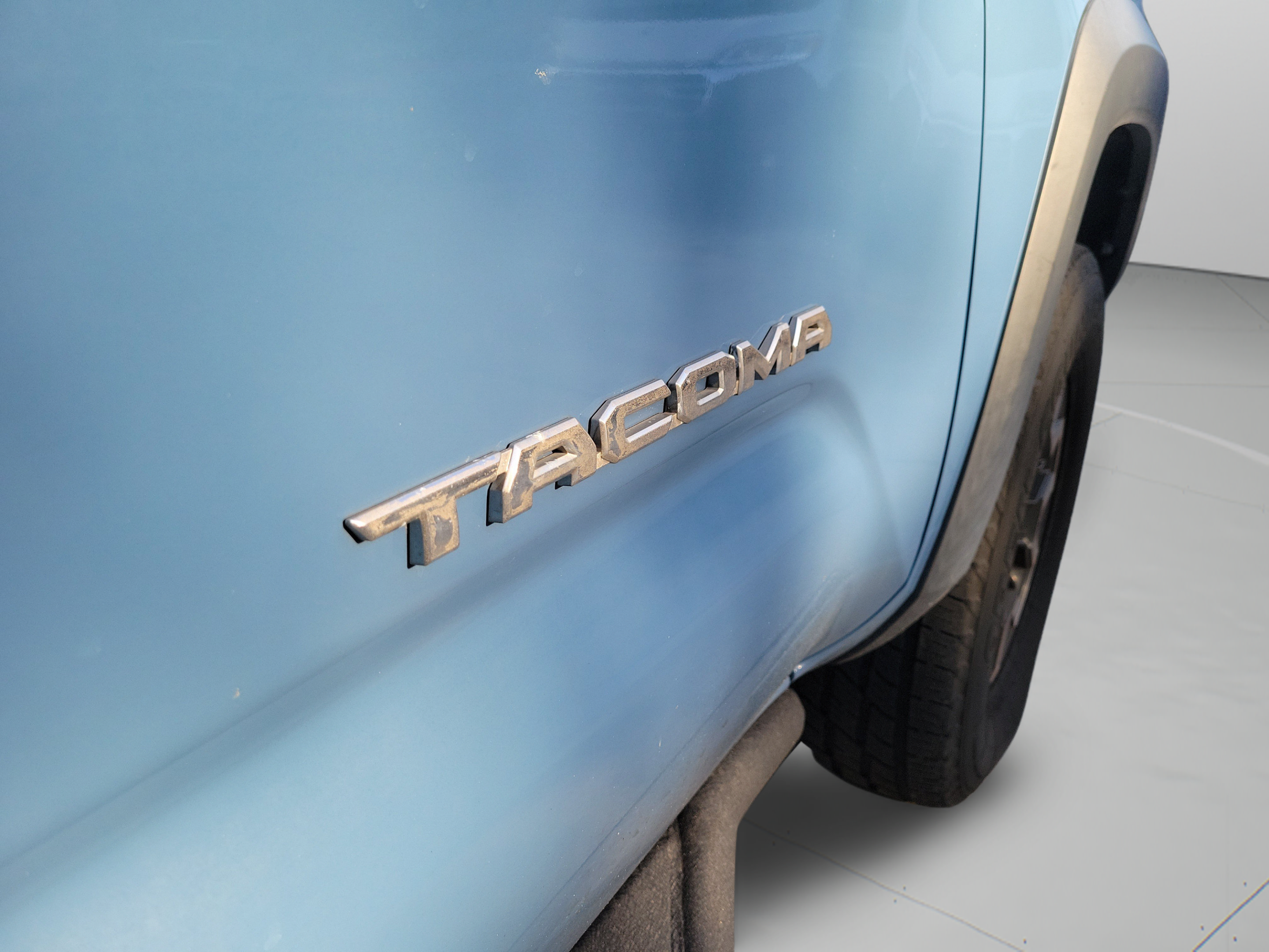 Used 2019 Toyota Tacoma TRD Off-Road w/ Technology Package RWD image 29