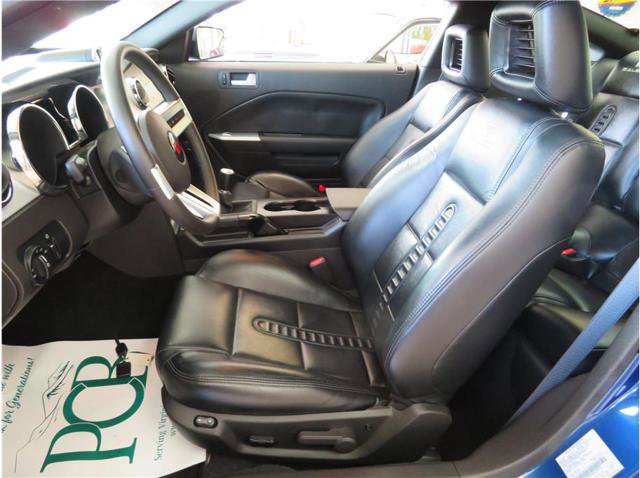 Used 2006 Ford Mustang GT RWD image 3