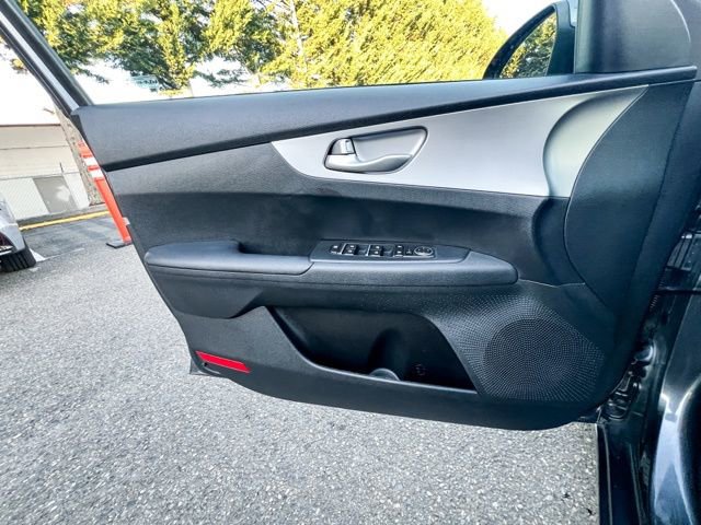 Certified 2022 Kia Forte LXS image 45