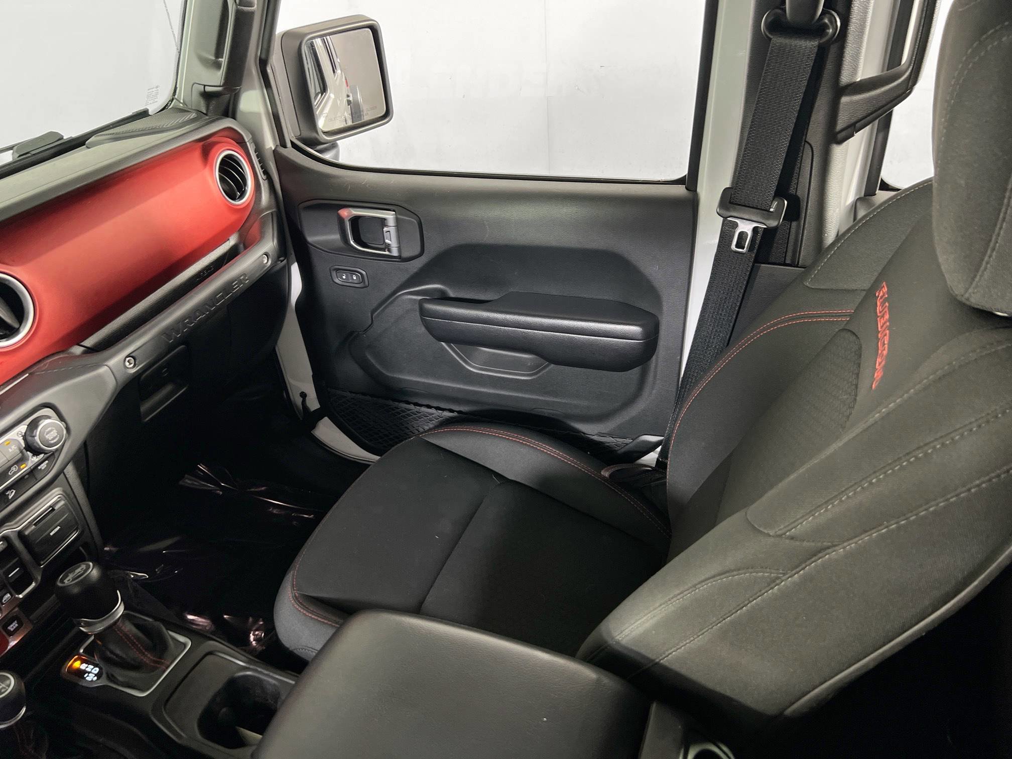Used 2018 Jeep Wrangler Unlimited Rubicon image 21