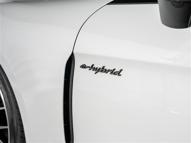 New 2026 Porsche Panamera Turbo image 32