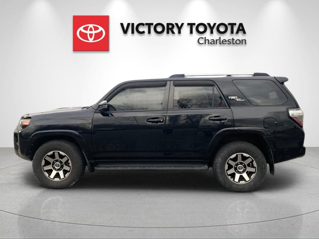 Used 2017 Toyota 4Runner TRD Off-Road image 2