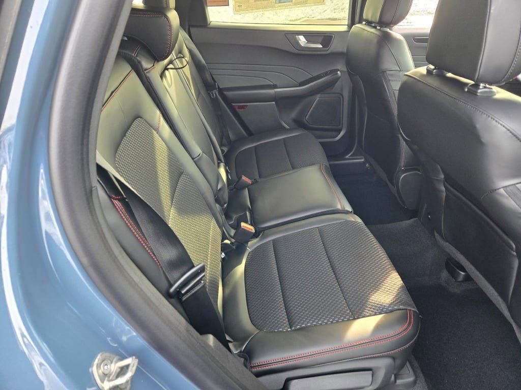 New 2026 Ford Escape ST-Line w/ Tech Pack #1 image 8