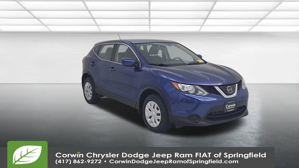 Used 2019 Nissan Rogue Sport S image 3