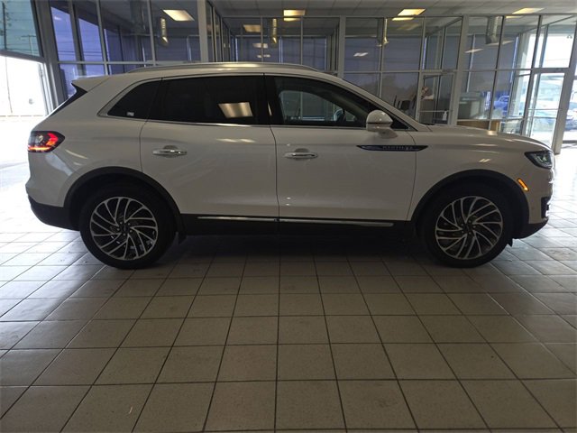 Used 2019 Lincoln Nautilus Reserve image 9