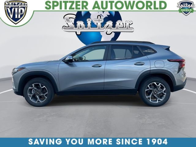 Used 2024 Chevrolet Trax LT w/ Sunroof Package FWD image 6