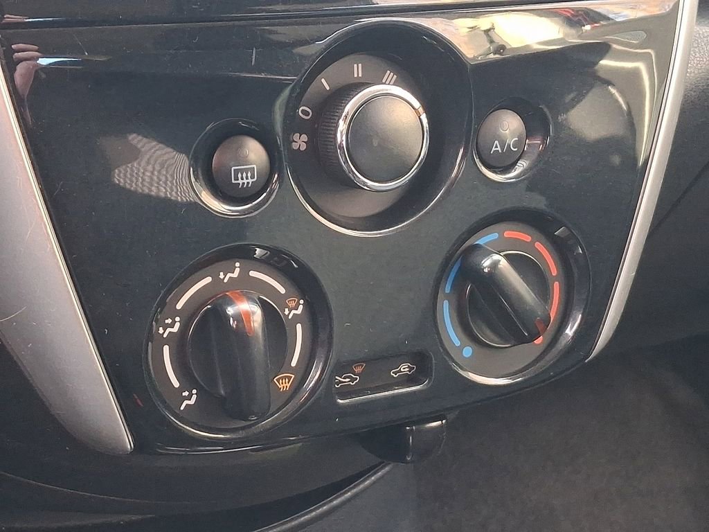 Used 2015 Nissan Versa Note SV image 15