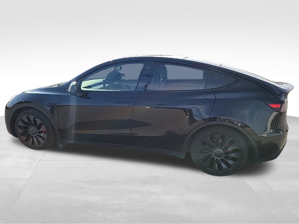 Used 2022 Tesla Model Y Performance image 9