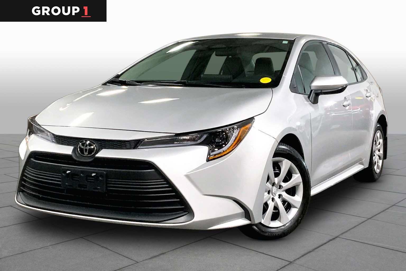 Used 2026 Toyota Corolla LE FWD image 1