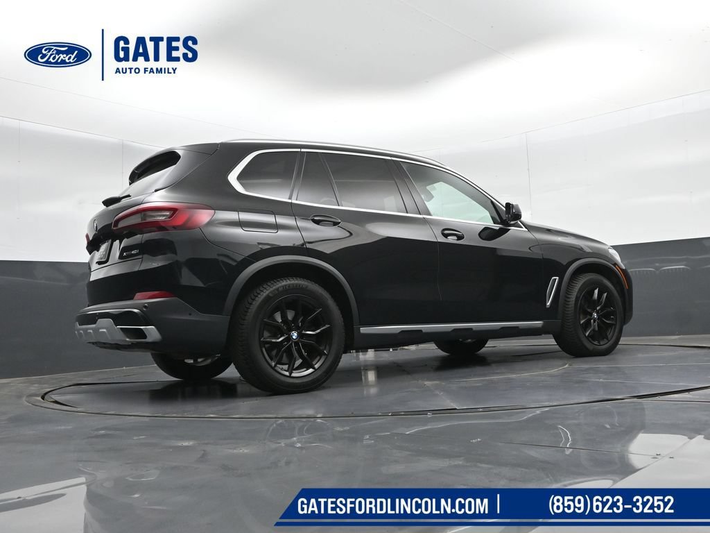 Used 2022 BMW X5 xDrive40i w/ Premium Package AWD/4WD image 42