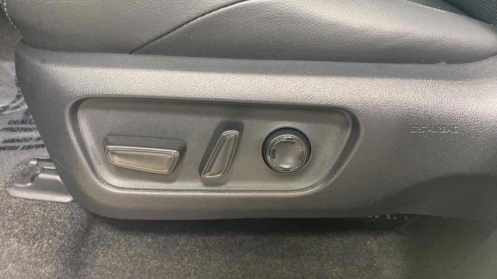 Used 2025 Toyota 4Runner Limited image 15