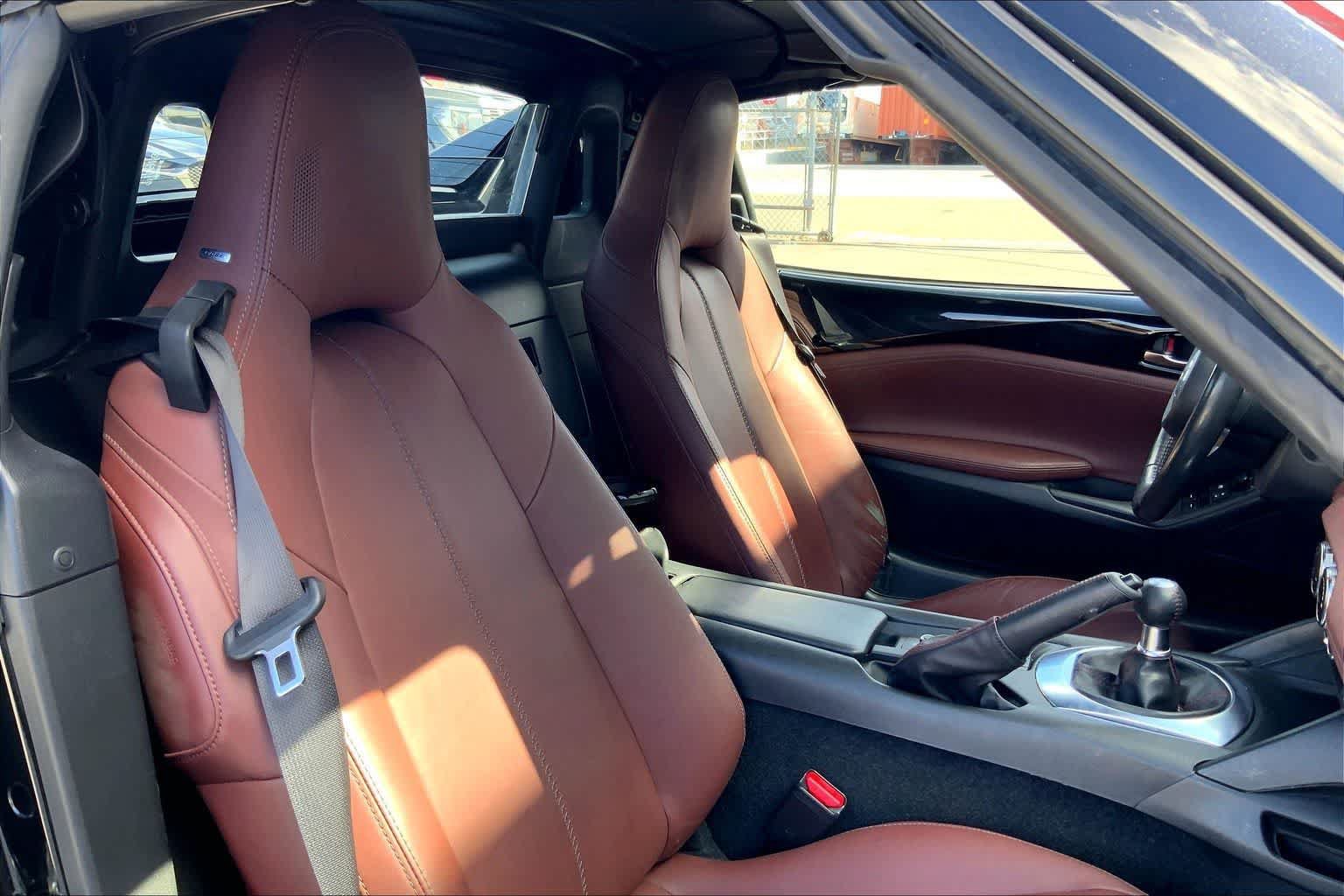 Used 2019 MAZDA MX-5 Miata RF Grand Touring w/ GT-S Package RWD image 12
