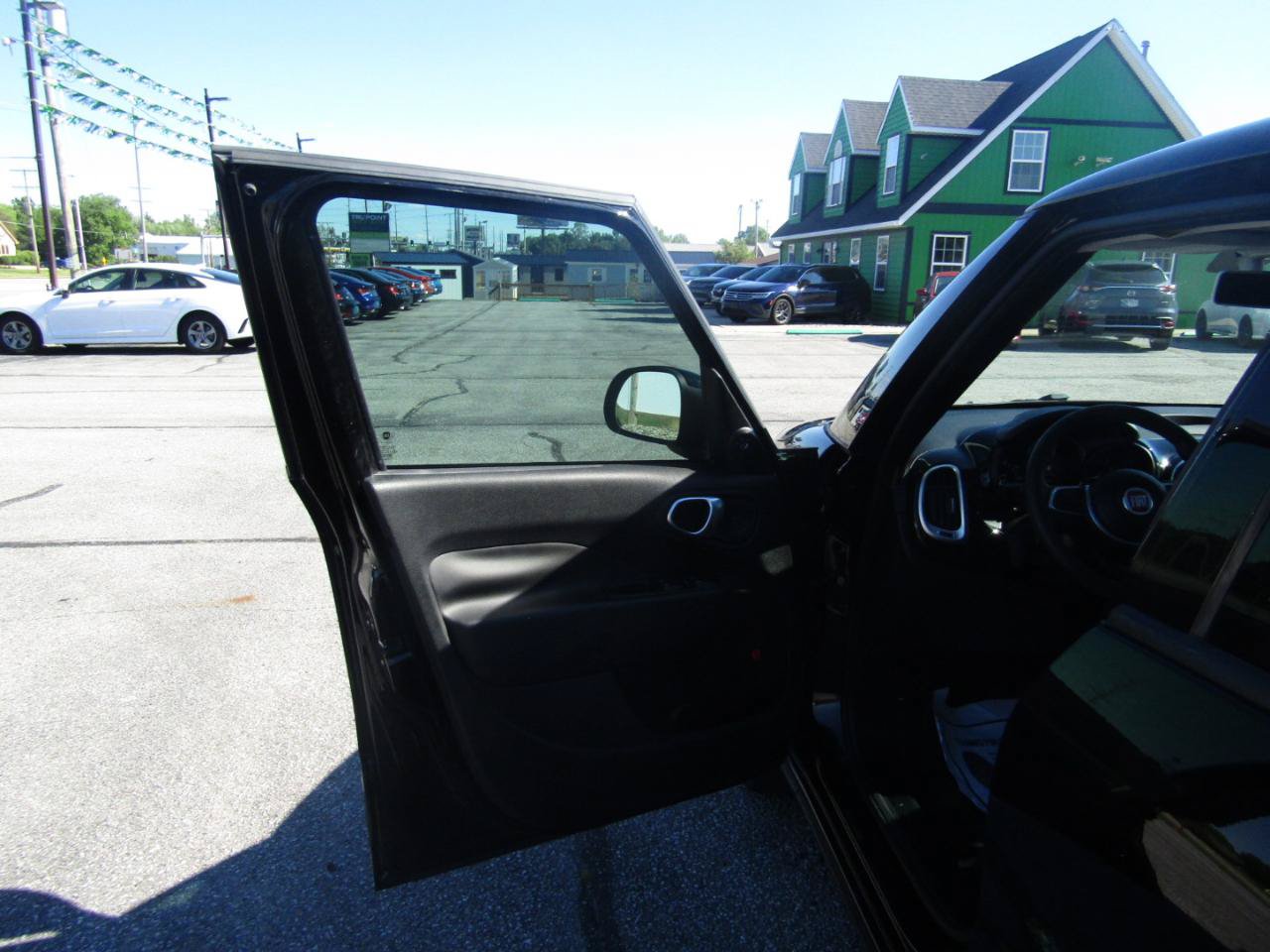 Used 2019 FIAT 500L Trekking FWD image 10