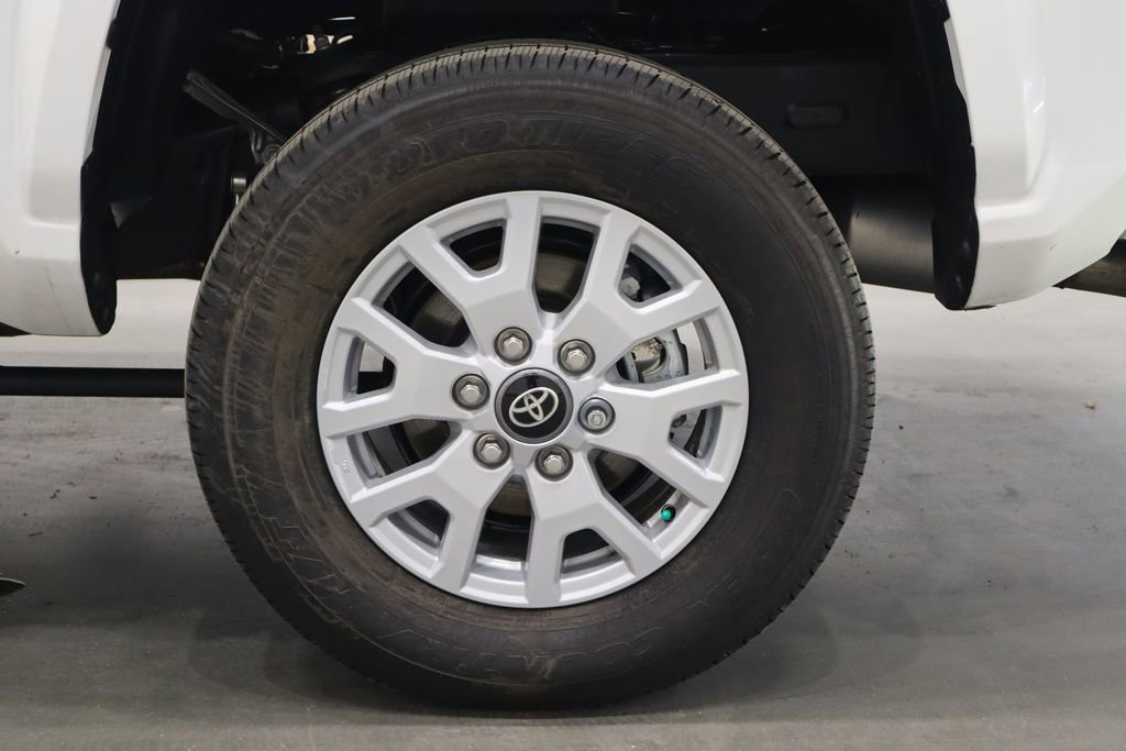 Used 2024 Toyota Tacoma SR5 image 31