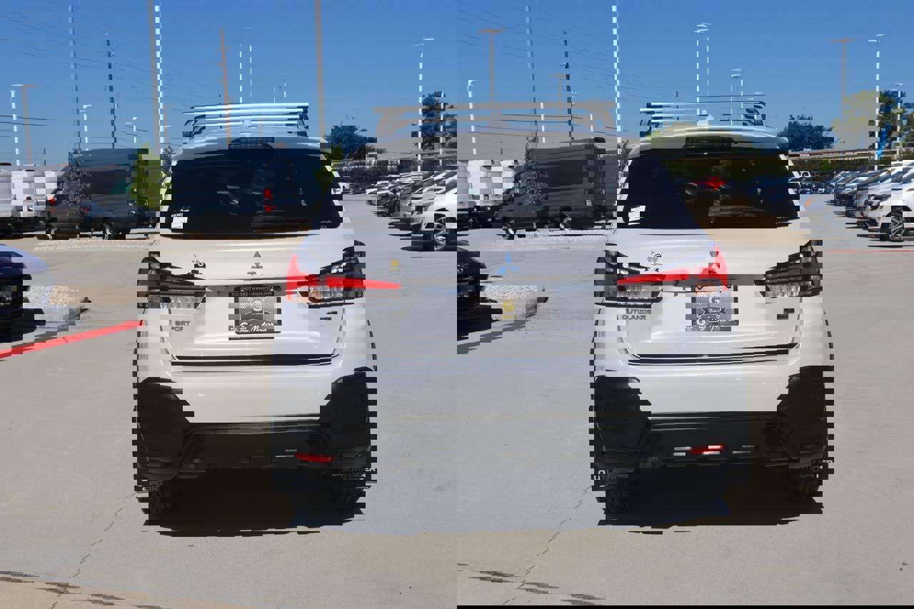 Used 2024 Mitsubishi Outlander Sport AWD image 4