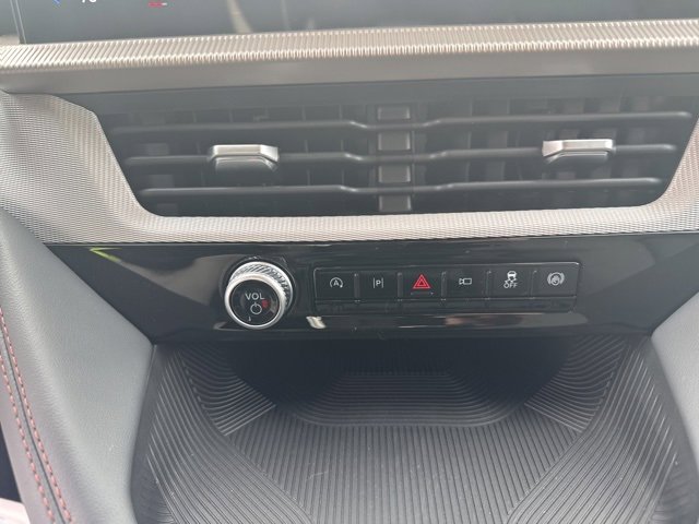 Used 2025 Ford Explorer Active image 15