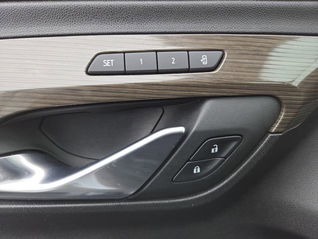 Used 2022 GMC Terrain Denali w/ Denali Premium Package image 11