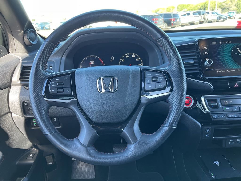 Certified 2025 Honda Ridgeline Black Edition image 17