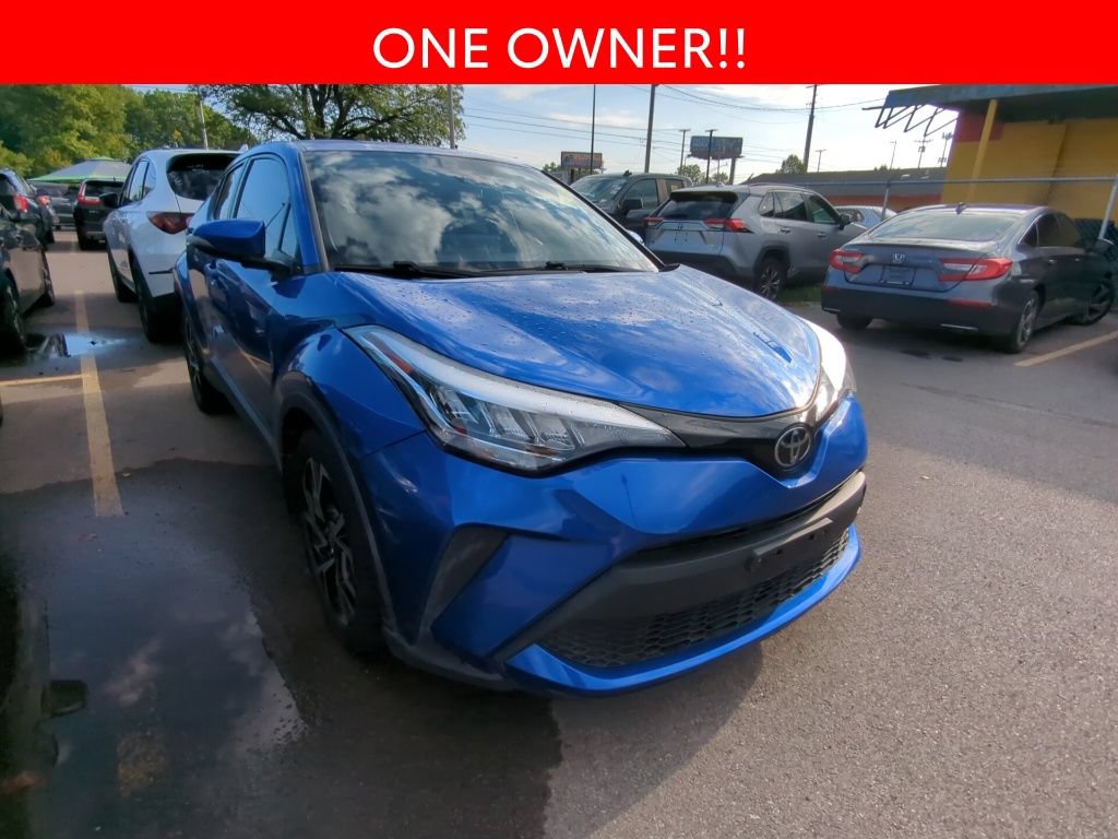 Used 2021 Toyota C-HR XLE FWD image 3