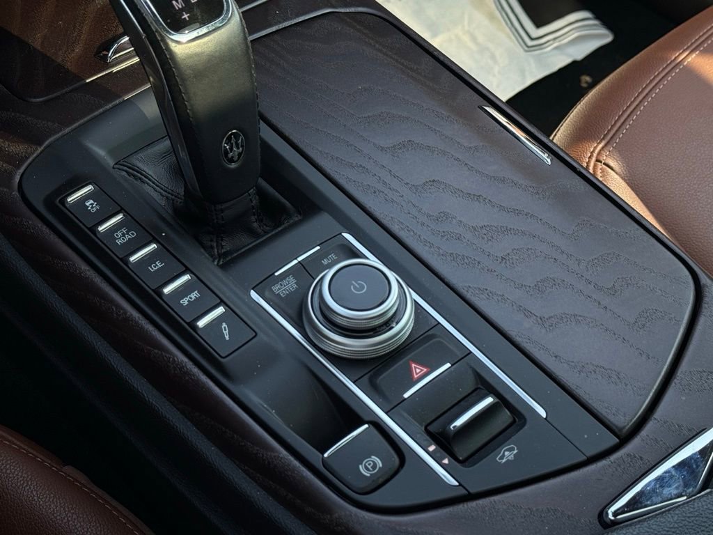 Certified 2022 Maserati Levante Modena image 15