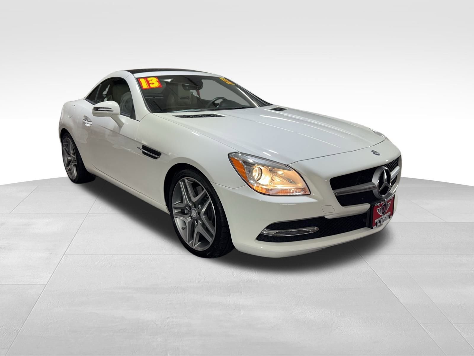 Used 2013 Mercedes-Benz SLK 350 w/ Multimedia Pkg image 19