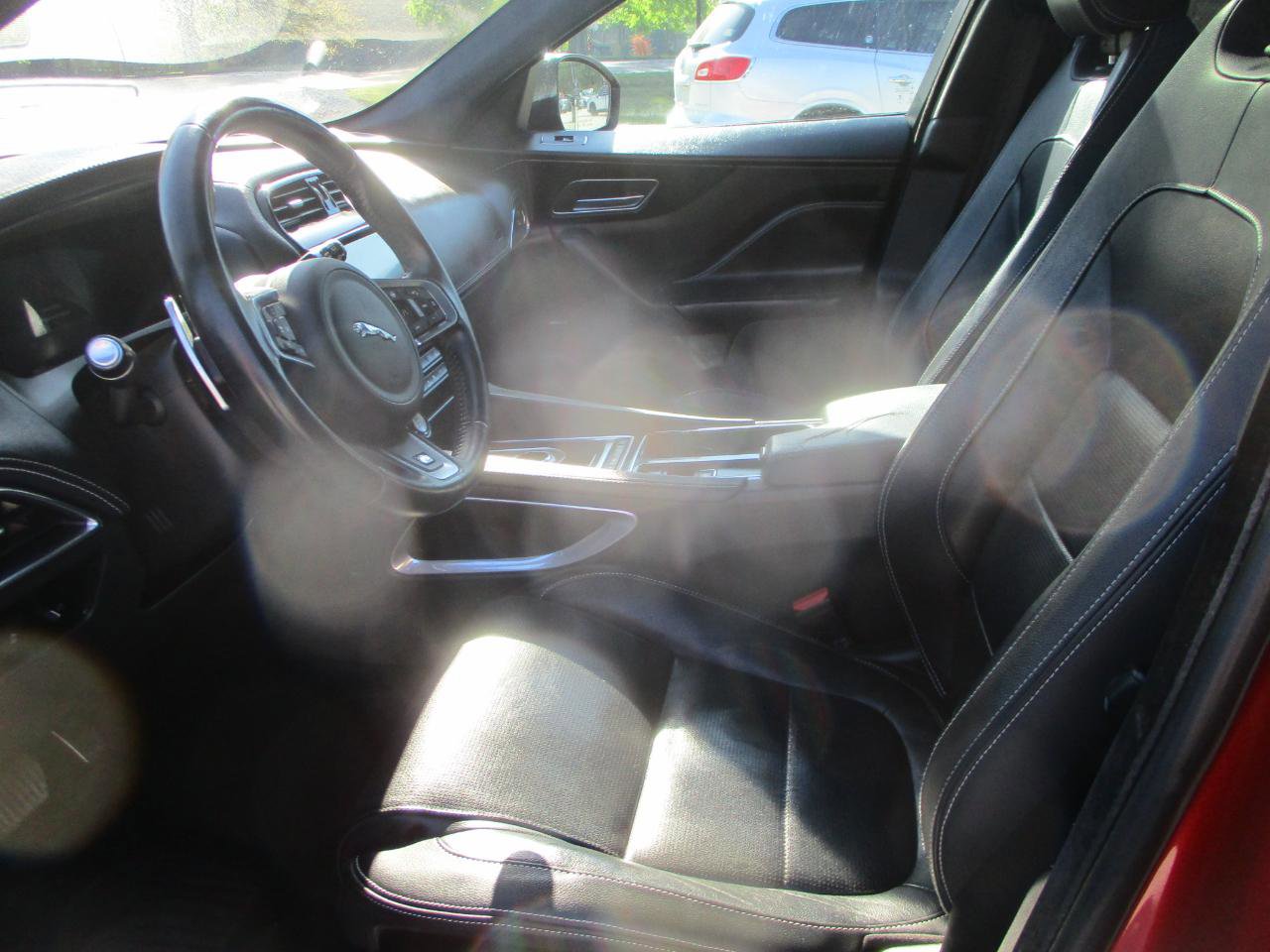 Used 2020 Jaguar F-PACE S image 32