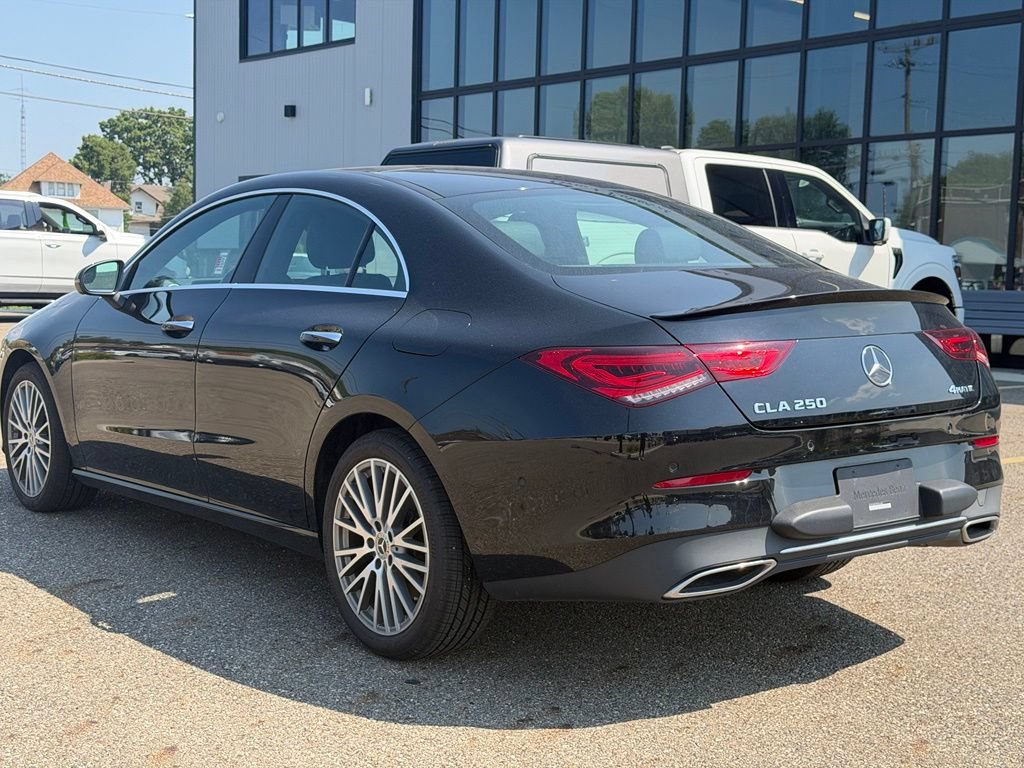 Used 2023 Mercedes-Benz CLA 250 4MATIC image 3