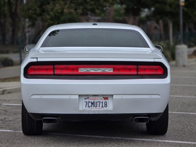 Used 2014 Dodge Challenger SXT Plus w/ Harman/Kardon Audio Group RWD image 12