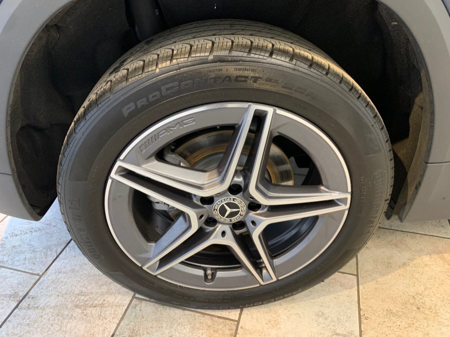 Used 2023 Mercedes-Benz GLA 250 4MATIC w/ AMG Line Exterior image 11