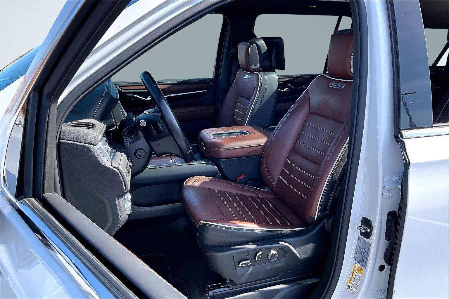 Used 2023 GMC Yukon XL Denali Ultimate image 26