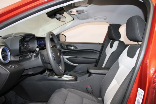 Used 2024 Chevrolet Trax LS FWD image 9