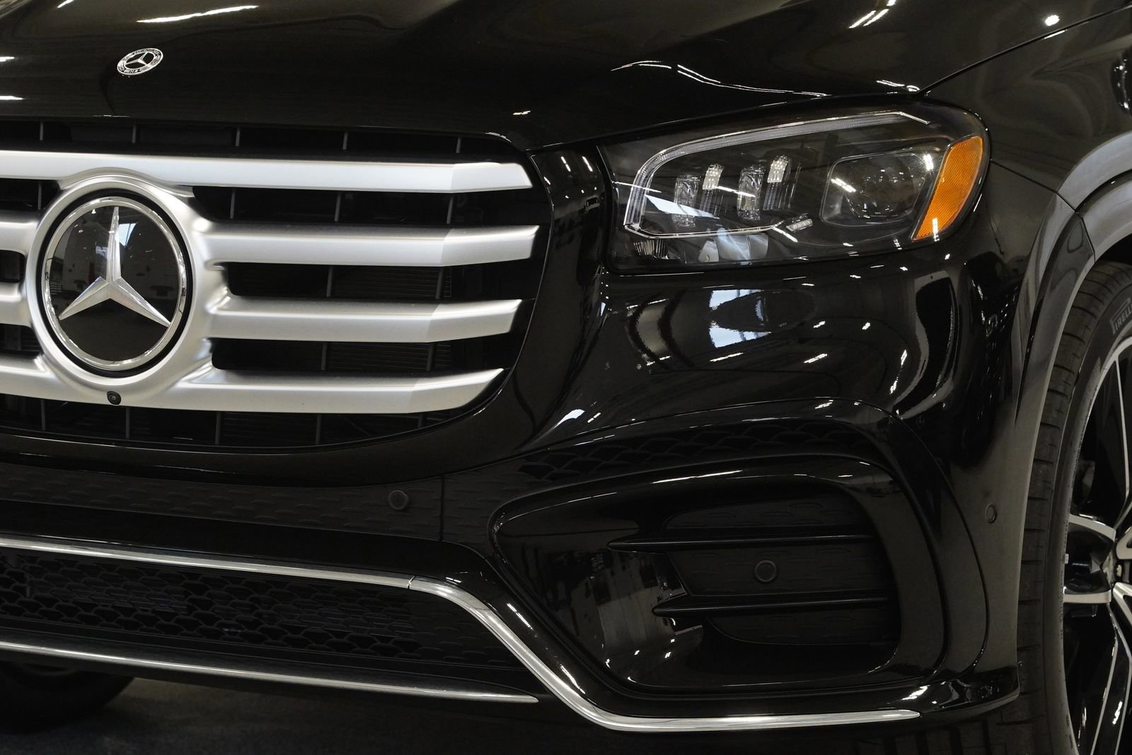 New 2026 Mercedes-Benz GLS 450 4MATIC image 7