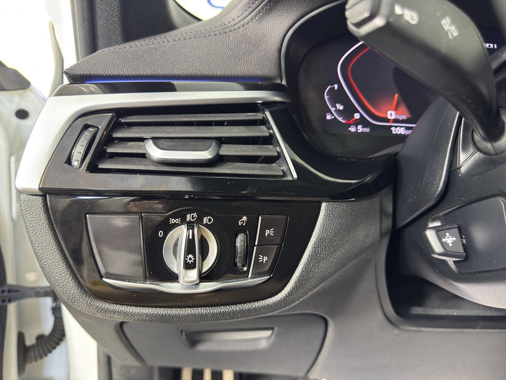 Used 2020 BMW M550i xDrive w/ Executive Package image 15