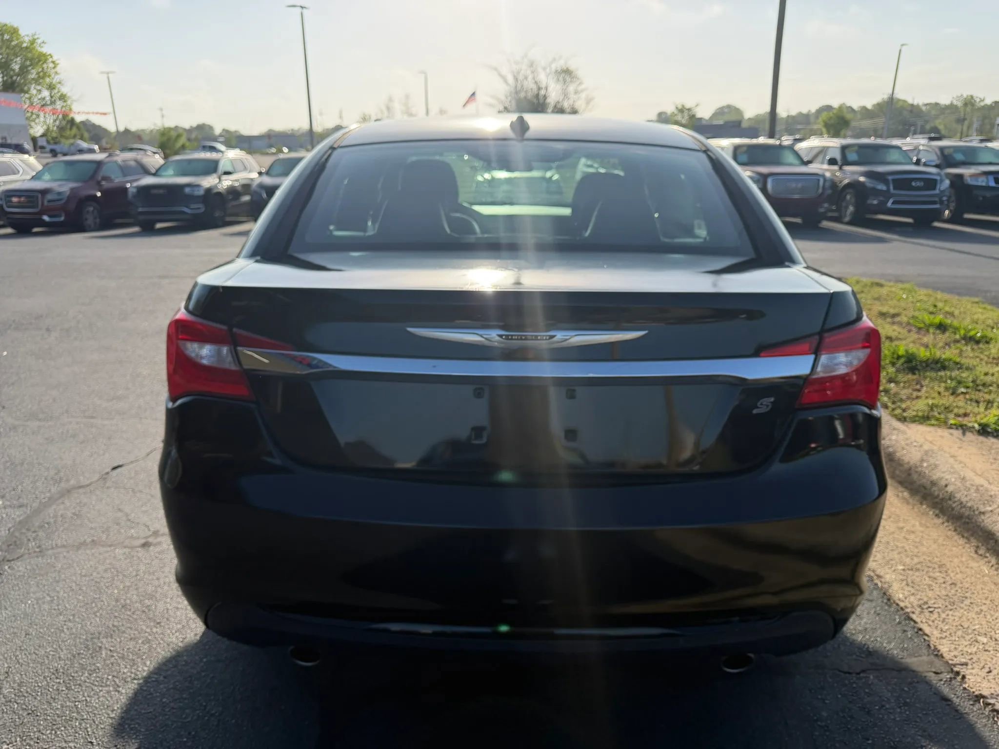 Used 2014 Chrysler 200 Limited w/ Sun/Sound Group image 6