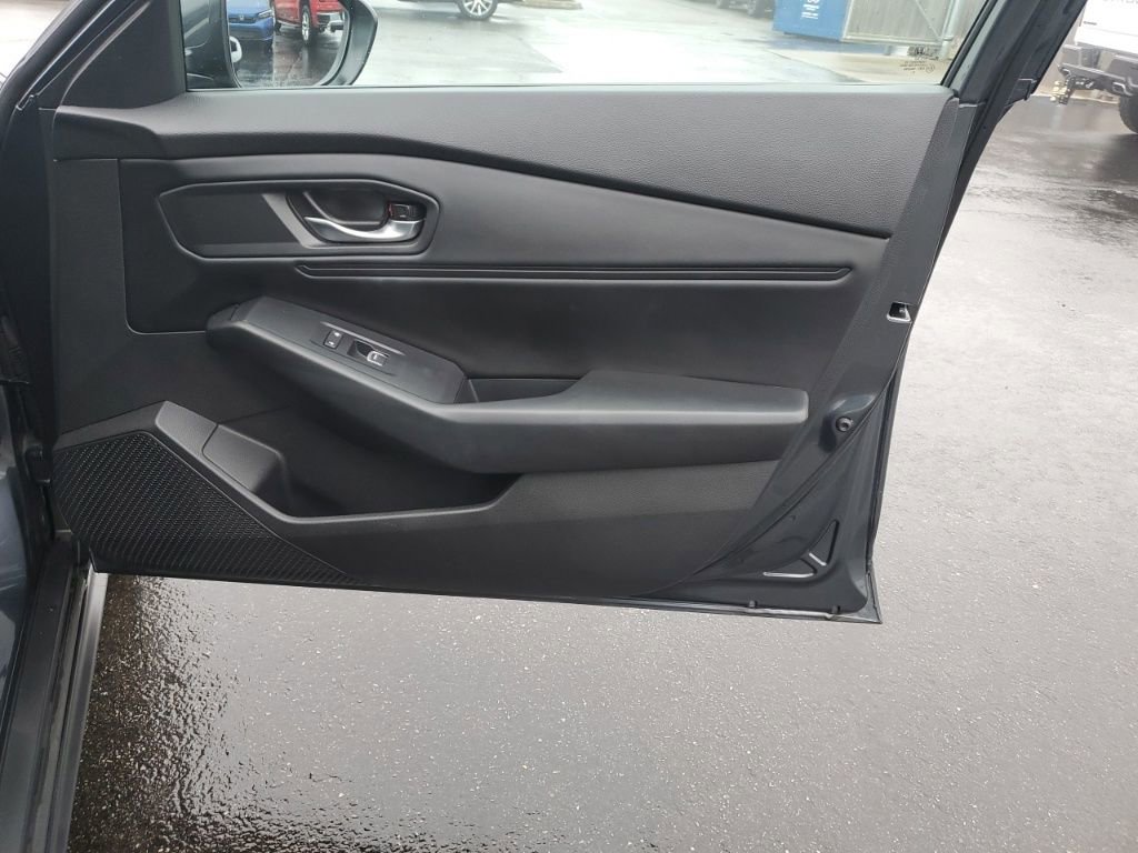 Certified 2024 Honda Accord EX image 30