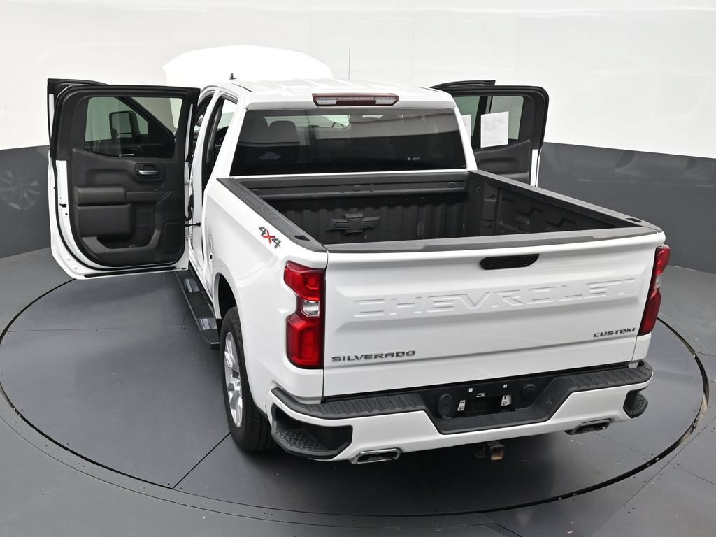 Used 2021 Chevrolet Silverado 1500 Custom w/ Custom Max Trailering Package AWD/4WD image 32