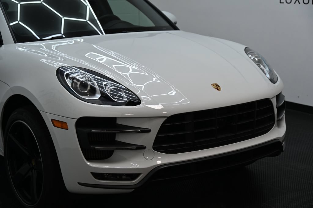 Used 2016 Porsche Macan Turbo w/ Premium Package Plus AWD/4WD image 8