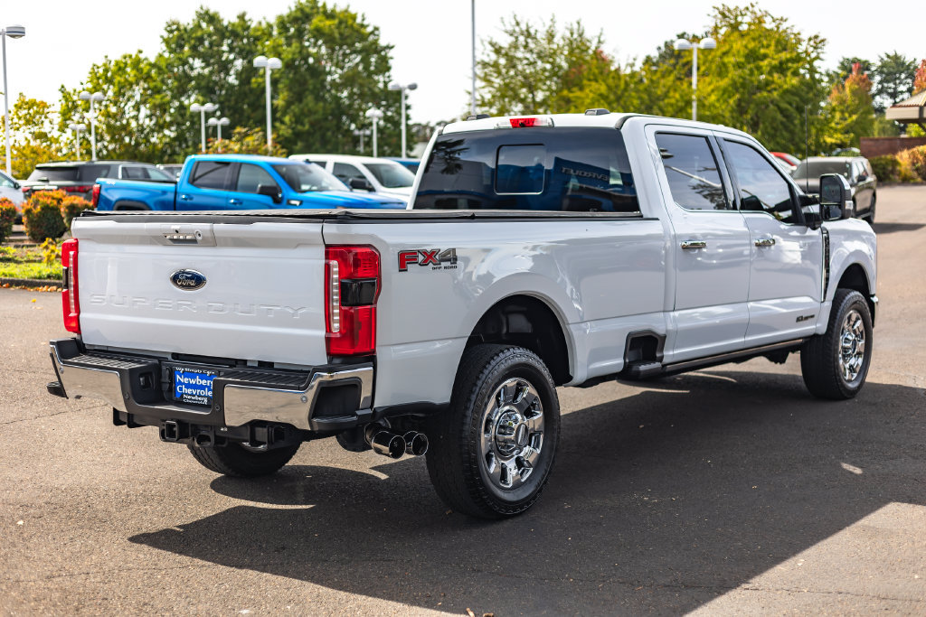 Used 2023 Ford F350 Lariat w/ Lariat Ultimate Package AWD/4WD image 8