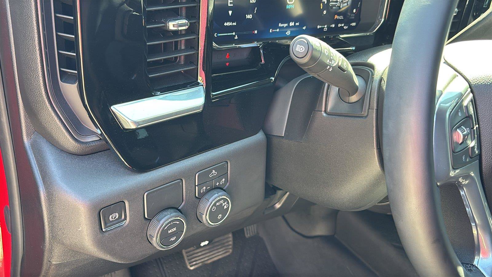 Certified 2026 Chevrolet Silverado 1500 LT w/ Texas Edition Plus RWD image 24