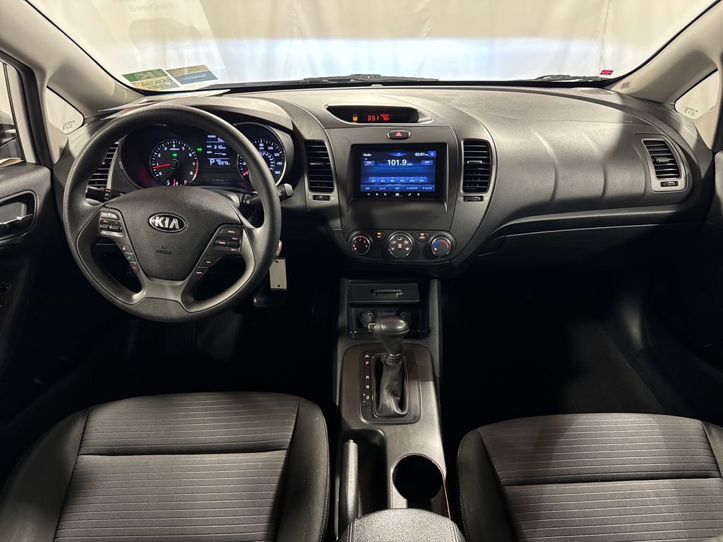 Used 2016 Kia Forte LX w/ LX Popular Plus Package FWD image 4
