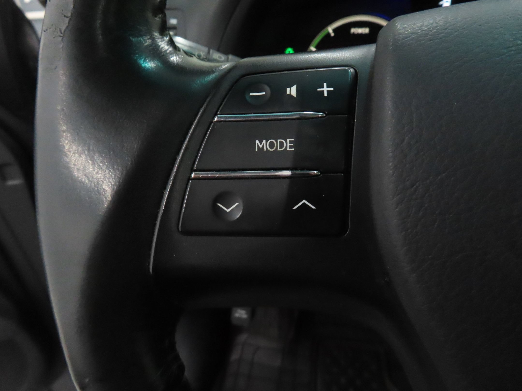 Used 2012 Lexus RX 450h FWD w/ Premium Pkg image 13