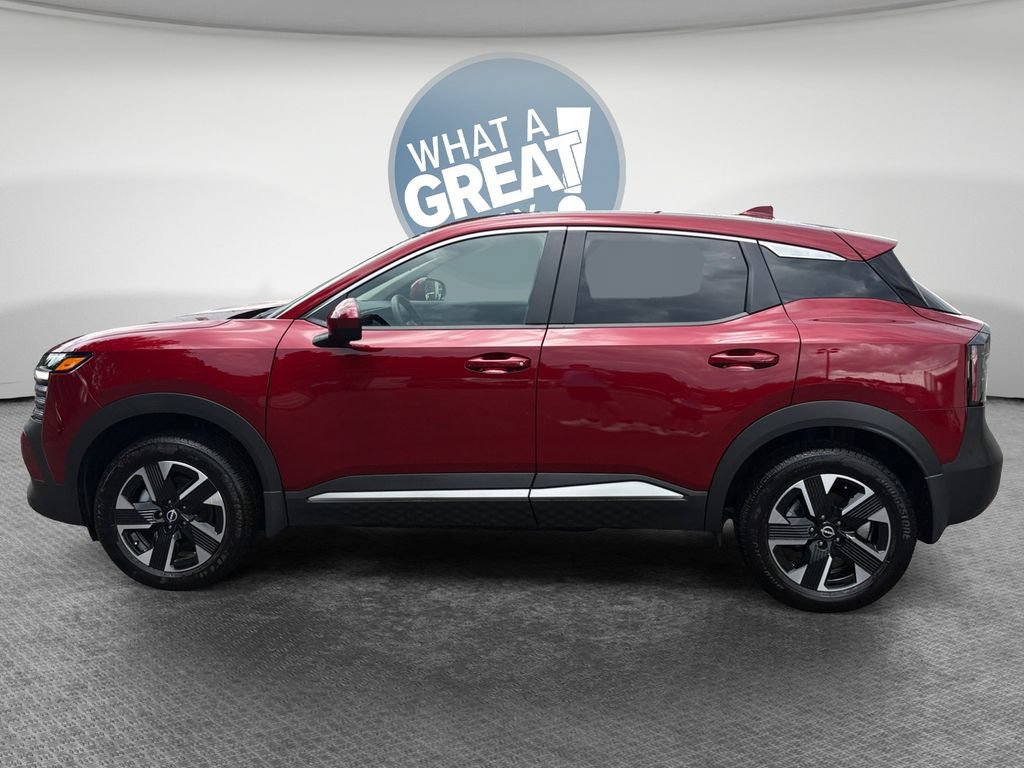 Used 2025 Nissan Kicks SV AWD/4WD image 7