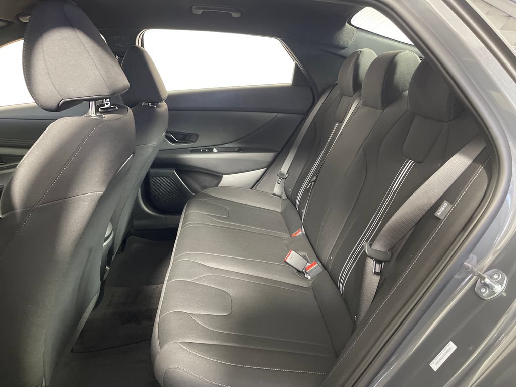 New 2026 Hyundai Elantra SEL FWD image 13
