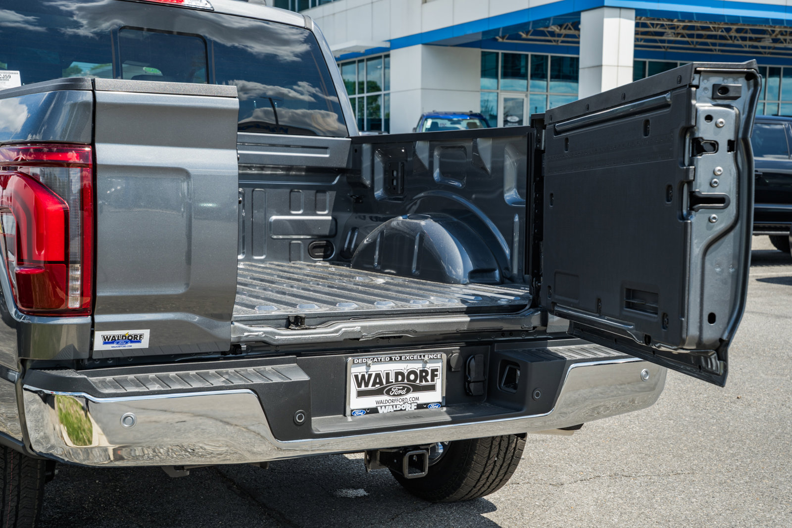 New 2026 Ford F150 Lariat AWD/4WD image 8