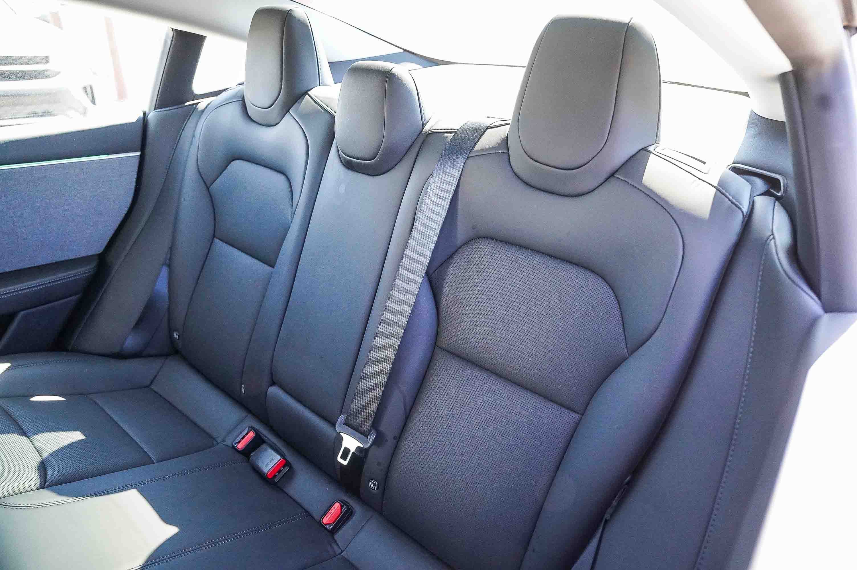 Used 2025 Tesla Model 3 Long Range image 18