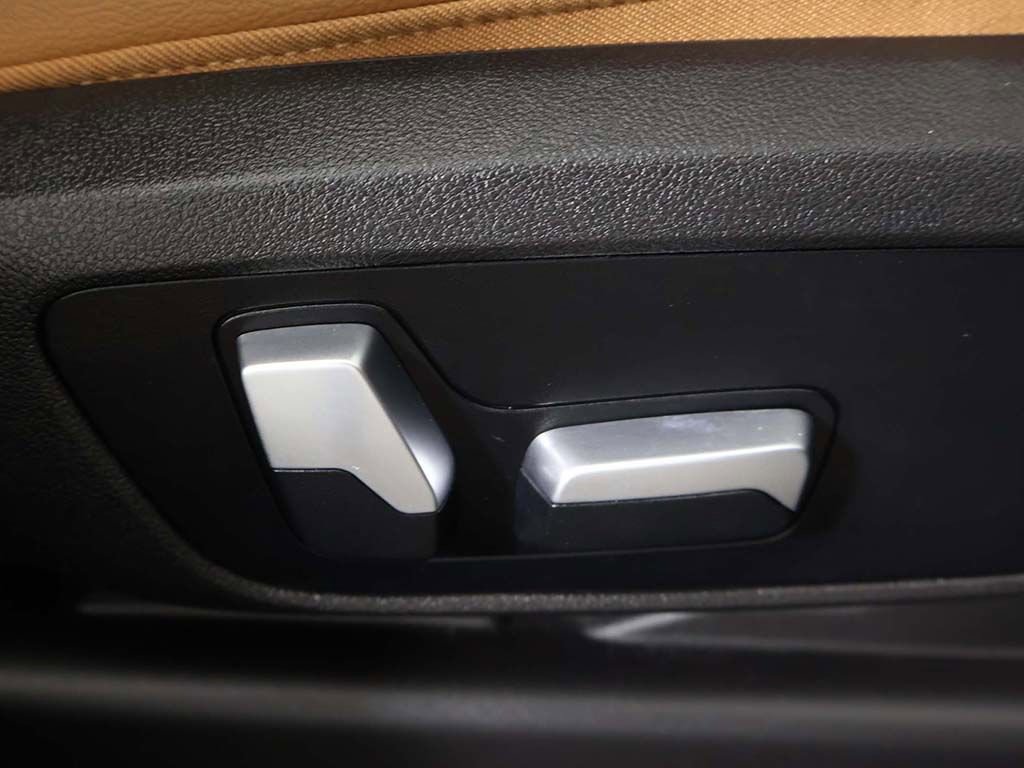 Used 2022 BMW X4 xDrive30i image 38