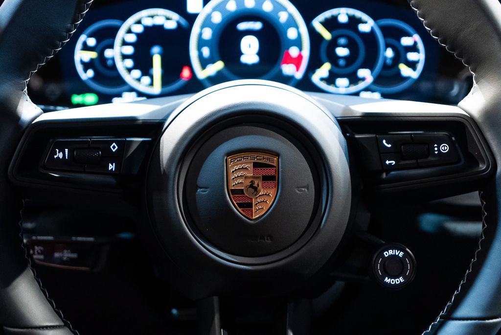 Used 2026 Porsche 911 GT3 RWD image 23