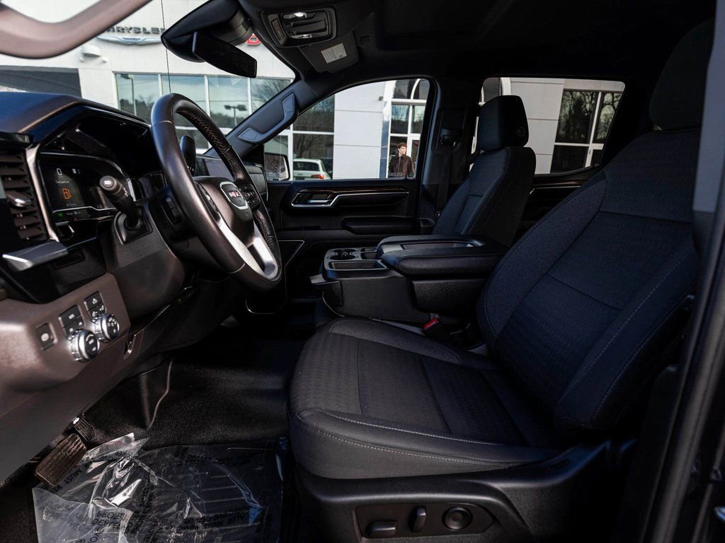 Used 2022 GMC Sierra 1500 Elevation image 23