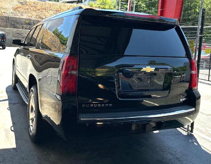 Used 2017 Chevrolet Suburban Premier image 3